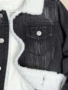Kurtka chłopięca w kolorze czarnym, dżinsowym, patchworkowym, z kołnierzem z białego polaru, z długim rękawem i krótkim rękawem