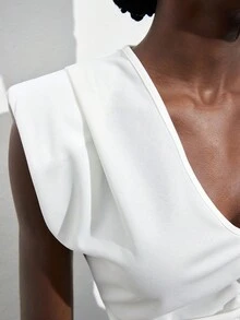 Maija Áo hai dây cổ chữ V có đệm vai dành cho nữ, phù hợp mặc khi đi làm, đi làm và mặc thường ngày - trắng - Xem 7