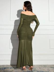 Modelyn 女士优雅纯色露肩褶饰修身连衣裙 - 軍綠色 - 查看 3