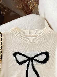 SHEIN Tween Girl Loose Casual Minimalist Comfortable Round Neck Long Sleeve Heart Pattern Sweater & Skirt Set,In Fall/Winter