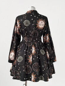 Sweetra 大码女式深色垃圾摇滚太阳脸印花翻领长袖休闲连衣裙 - 彩色 - 查看 3