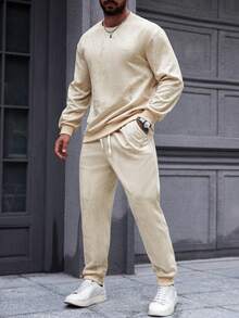 Manfinity Homme 男士休闲卡其色T恤和裤子套装，春秋季 - 卡其色 - 查看 3