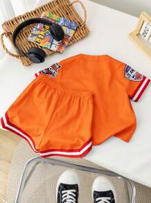 SHEIN 新生儿/婴儿男女通用字母图案撞色圆领短袖开衫和短裤休闲两件套运动服，柔软舒适，适合户外活动，夏季