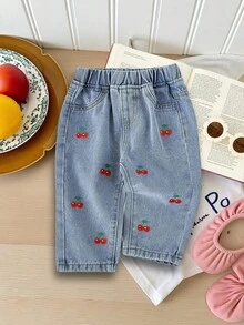 SHEIN Baby Mädchen süßes Kirschenmuster blaue Jeans in Loose Fit, modisch für Winter und Herbst Urlaub - Helle Waschung - Übersicht 9