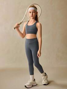 Conjunto de top deportivo ajustado gris para niñas preadolescentes, adecuado para correr, ciclismo, fitness, baloncesto, fútbol, tenis, bádminton, con diseño de espalda cruzada elástica y cómodo - Gris - Ver 4