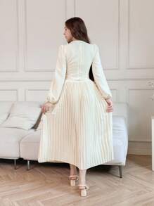 少女优雅奢华宫廷风通勤晚装碎花泡泡袖长袖衬衫+百褶长裙两件套 - 杏色 - 查看 2