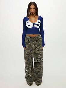 SUMWON WOMEN Blusa corta de manga larga con diseño de panel de contraste blanco, cuello de pico, silueta ajustada, para uso casual, de fiesta, de temporada de otoño y vacaciones, una prenda de moda con declaración de estilo - Azul Marino - Ver 3