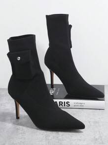 SHUZIA Botas minimalista con tacón delgado - Negro - View 3