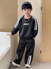 SHEIN 2 件套年轻男童休闲宽松圆领运动衫和运动裤套装，适合返校、生日、迎婴派对、节日派对、秋冬季 - 黑色 - 查看 7