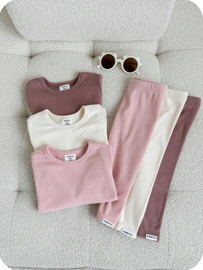 SHEIN 6 件套女婴舒适秋冬套装，包括圆领长袖上衣、字母装饰踝袖裤、柔软亲肤保暖内衣、睡衣套装