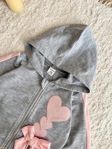 SHEIN 女婴时尚休闲刺绣心形图案连帽拉链夹克，秋冬