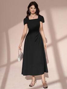 Pitira Pitira 少女法式优雅通勤休闲度假下午茶纯色圆领收腰修身优雅泡泡袖中长连衣裙，春夏