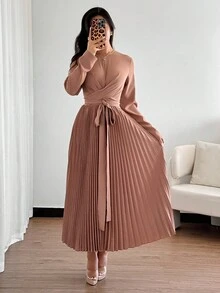 Modelyn Vestido plisado de mujer con cuello redondo, manga larga y cruce envolvente de unicolor - Marrón Mocha - Ver 5