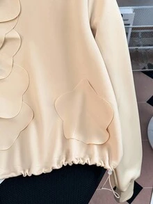 GlowEve 女士纯色 3D 花卉圆领休闲运动衫 - 杏色 - 查看 4