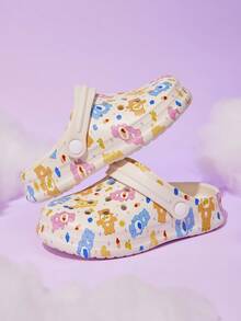 SHEIN X Care Bears 可爱白色卡通图案女孩男孩儿童一脚蹬花园木屐幼儿和儿童防滑透气速干水鞋，轻便耐用的 EVA 材质，适合室内、浴室、游乐场、游泳池、沙滩淋浴拖鞋凉鞋室内外