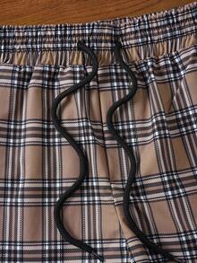 Manfinity NXTstreet Men Plaid Print Polo Shirt & Drawstring Waist Shorts, Cozy Outfits - Black - View 4