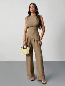 SHEIN Tall Khaki Minimalist Elegant Casual Commute Office Outfit: Sleeveless Asymmetric Ruched Waist Women's Blouse + Regular Ruched Wide Leg Women's Pants, Linen Commute Suit, Beach Outfits For Women, Airport Outfit, Vacation Outfits, Teacher Outfit,Elegant Women's Set,Brown ,Casual And Simple - Khaki - View 4