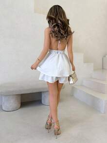 Jemour 新款春夏休闲度假双肩带挂脖吊带设计大露背多层下摆宽松阔腿短裤白海波条织布女式连体裤-A - 白色 - 查看 2