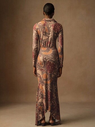 Vesra Damklänning med långärmad retro-mönster och paisleymönster, knappar framtill