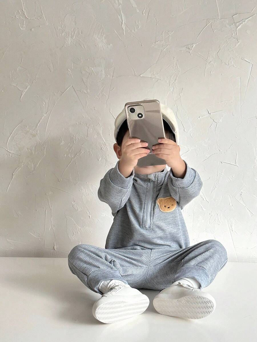SHEIN 男婴春秋两件套灰色长袖卫衣和锥形长裤，高领设计，拉链，格纹图案 - 灰色 - 查看 1