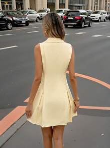 Siren Gaze 奶油黄大翻领V领粗花呢混纺质感金属扣无袖A字气质短款连衣裙教师节通勤装女简约纯色大翻领前扣连衣裙夏