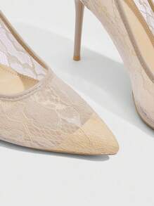 CUCCOO SZL 女士时尚杏色蕾丝材质性感尖头细高跟鞋，适合通勤、约会、派对、度假、婚礼等场合