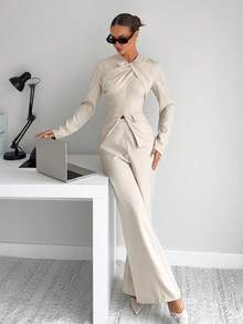 Siren Gaze 2 件女士不对称褶皱长袖衬衫和休闲裤套装，办公室穿着，适合通勤、教师 - 杏色 - 查看 3