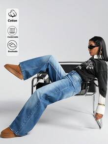 Jeans a vita bassa e gamba ampia da donna