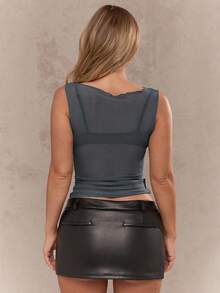 MISSGUIDED Top corto sin mangas con superposición de malla, cuello alto, ajuste elástico y ceñido, diseño contemporáneo para fiestas y clubes, Y2K