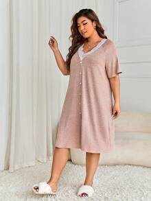 加大对比色蕾丝纽扣前睡衣睡裙