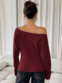 SHEIN SXY 女士纯色不对称领口休闲长袖红色毛衣休闲派对优雅家居性感秋冬休闲圣诞万圣节新年不对称上衣 - 酒紅色 - 查看 2