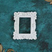 1pc White European Victorian Style Retro Mini Photo Frame Jewelry, Small Photo Frame Shooting Props, Jewelry Positioning Frame, Earrings, Necklaces, Jewelry Placement Props