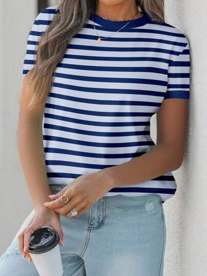 SHEIN LUNE Casual Striped Pattern Round Neck Short Sleeve Loose T-Shirt For Women, Suitable For Summer Blue And White Striped Top Preppy Striped Tee Striped T-Shirt Fall Clothes For Women Office Out Fits For Women