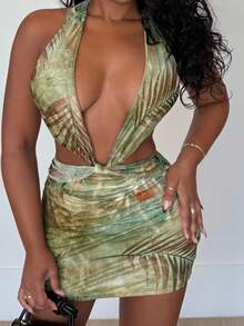 Alexandranx 1 Piece Spring And Summer Tropical Plant Mesh Print Sexy Hollow Low Waist Mini Dress Suitable For Club Island Vacation Outfits, Honeymoon Outfits Woman, Pool Party Outfit Vacation Outfits Woman  Ibiza Outfit, Holiday,  Festival, Vacation Beachwear, Beach,Bohemian Clothes - Green - View 3