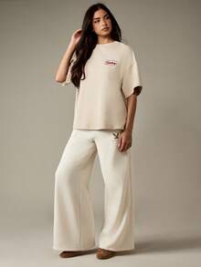 Missguided x Playboy Oversized Crew Neck Short Sleeve Cotton Tee With Logo Detail Casual Comfort Everyday Essential - Khaki - View 4