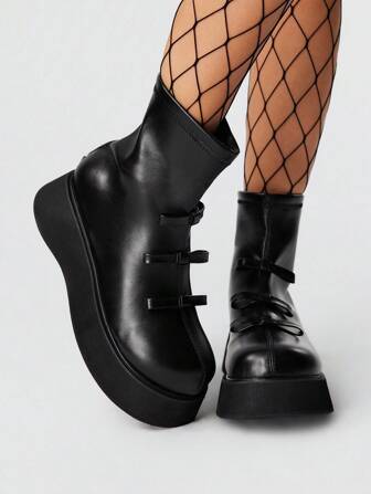 Grunge Punk Stivaletti alla caviglia Chelsea con suola spessa da donna, punta tonda con fiocco decorativo, cerniera sul retro, tacco chunky da 5 cm, stile punk britannico, stivaletti in pelle con platform, adatti per uso casual e pendolarismo