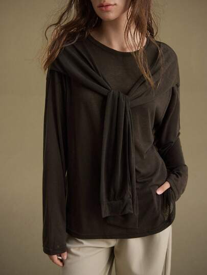 Ontre 现代都市风格 极简舒适设计 女士长袖圆领休闲超大T恤 日常/通勤/休闲装 商务休闲 2025年新款 初秋 棕色垂坠上衣 棕色长袖上衣 深棕色上衣 棕色系带上衣 棕色长袖T恤 现代都市休闲时尚商务休闲女装办公室装 低调老款风格 轻松气质 高端都市通勤 高品质机场女装 高端材质 二合一系带设计