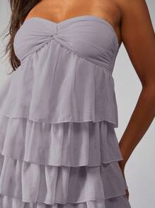 MISSGUIDED 无肩带荷叶边迷你派对连衣裙，高腰设计，多层雪纺面料，心形领口，扭结胸前设计，适合晚宴、特殊场合、夏季婚礼宾客穿着。 - 淺藍色 - 查看 4