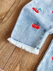 SHEIN Vintaside Kids Baby Girls' Spring/Autumn Outfit "Cherry Sweetheart" Set: Cream English Slogan Sweatshirt + Retro Blue Jeans, Cherry Print Top & Embroidered Pants, Dopamine Energetic Casual Daily Wear, Sweet & Cool Style Fall Winter,Christmas Outfit - Multicolor - View 7