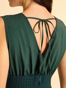 SHEIN Unity Women's Tropical Deep Green Textured Elastic Bubble Fabric Sleeveless Dress - Green - View 7