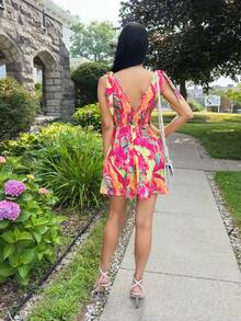Carolina Barros Vestido de mujer de estilo vacacional corto y ajustado, con patrón tejido floral tropical y detalle de cinta, vestido tropical, vestido de verano - Rosa Fucsia - Ver 2