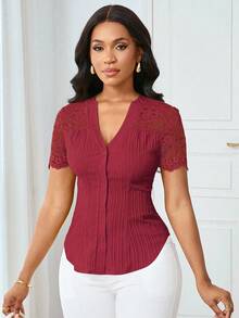 Lunelith SHEIN Lunessa 女士通勤简约V领撞色蕾丝短袖单排扣衬衫