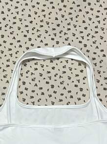 SHEIN EZwear 休闲性感女式白色露背背心，适合夏季