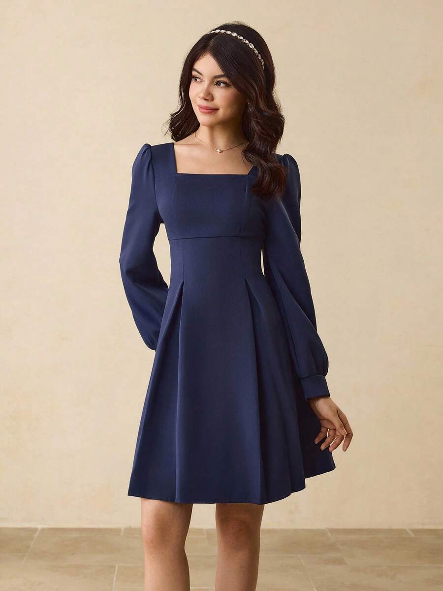 Elegante vestito corto minimalista con colletto quadrato, maniche lunghe, vita stretta e colore unito, adatto per adolescenti, laurea, feste di Natale, Ognissanti, autunno
