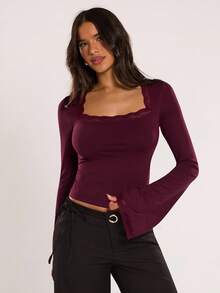 SHEIN BAE Áo thun nữ màu mận hạt dẻ, cổ vuông, tay loe, dáng ôm, phối ren tương phản, màu quả sung, màu đỏ tía, áo kiểu sang trọng cho nữ, thích hợp đi chơi, mùa thu, áo thường ngày cho nữ, màu đỏ tía, màu đỏ. - Màu Đỏ Sâu - Xem 8