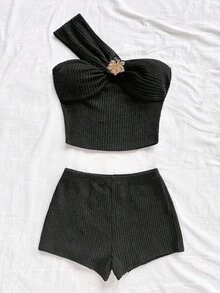 Soleia 2 piezas Conjunto de top sin mangas y shorts con decoración de flor de metal para mujer, conjunto de dos piezas acanalado, conjunto de dos piezas de shorts, conjunto de dos piezas de un hombro, conjunto de dos piezas de cintura alta - Negro - Ver 5