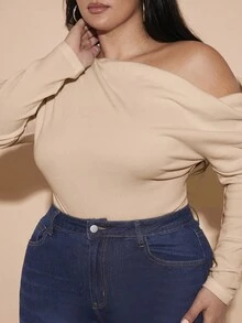 SHEIN BAE Große Größen Herbst Schwarzer Off-Shoulder asymmetrischer Samt gerippter geraffter langärmeliger Bodysuit, elegant und sexy, geeignet für Dates und Ausgänge, für den Winter