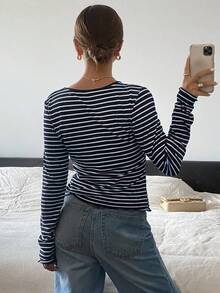Livesso 女士春秋条纹V领长袖T恤，秋季女装 - 藏蓝色 - 查看 6