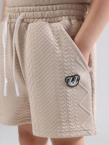 SUMWON 纹理男童两件套套装绗缝T恤和短裤，腰部抽绳休闲夏季海滩度假装 - 卡其色 - 查看 7