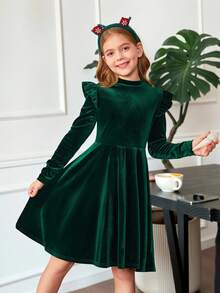 SHEIN Serisse Kids 少女纯色天鹅绒针织荷叶边长袖连衣裙，适合秋冬季休闲日常穿着及上学穿着，绿色，适合圣诞节、派对、生日、公主裙等场合。 - 綠色 - 查看 7
